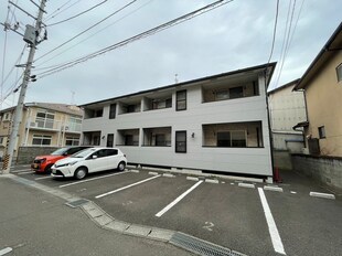 メゾンエスポワール成田町の物件外観写真